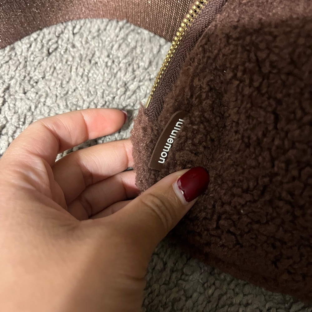 Lululemon Belt Bag - Picture 3 of 10
